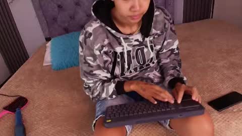 Snapshot of zoe_blake1 chatting on June 2026 04:13:01 AM Zoe Blake online show from June 2026 04:13:01 AM