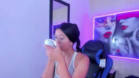 Z O E online show from January 2026 07:50:01 PM