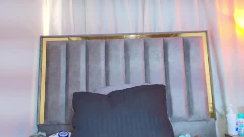 Zoe online show from February 2026 12:59:02 PM