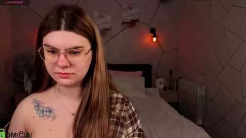 Zoe online show from February 2026 01:37:01 AM