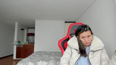 ZOE online show from April 2026 07:33:02 PM