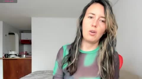 Snapshot of zoe_jeane_beker chatting on July 2026 08:14:01 PM ZOE online show from July 2026 08:14:01 PM