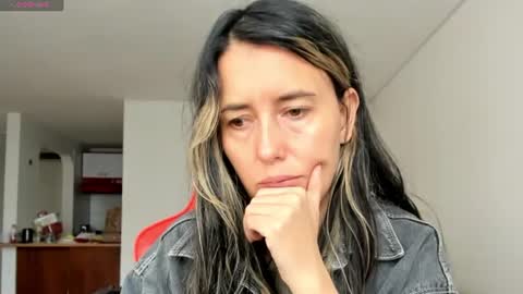 Snapshot of zoe_jeane_beker chatting on July 2026 08:00:01 PM ZOE online show from July 2026 08:00:01 PM