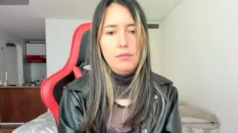 Snapshot of zoe_jeane_beker chatting on July 2026 08:07:02 PM ZOE online show from July 2026 08:07:02 PM