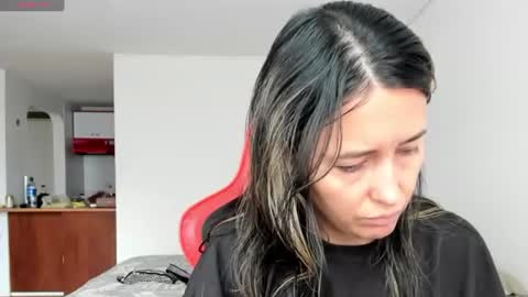 Snapshot of zoe_jeane_beker chatting on July 2026 08:18:01 PM ZOE online show from July 2026 08:18:01 PM