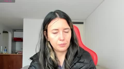 Snapshot of zoe_jeane_beker chatting on August 2026 06:33:02 PM ZOE online show from August 2026 06:33:02 PM