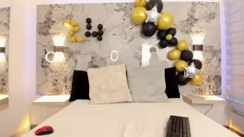 Zoe online show from April 2026 11:55:02 AM