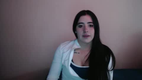 Snapshot of zoe_mill33r chatting on September 2025 05:29:02 PM Zoe online show from September 2025 05:29:02 PM