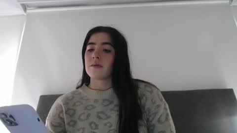 Snapshot of zoe_mill33r chatting on February 2026 06:26:01 PM Zoe online show from February 2026 06:26:01 PM