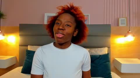 Zoe Novakk  online show from October 2025 03:24:01 PM