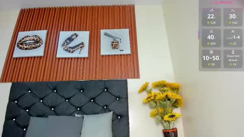 Zoe online show from October 2025 08:28:01 PM