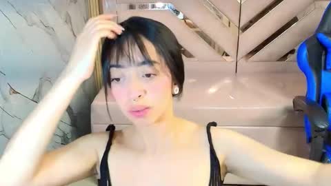 Zoe  online show from September 2025 03:06:01 AM