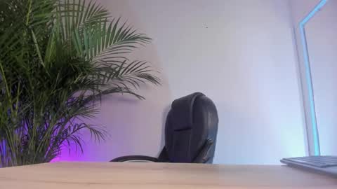 Zoe online show from February 2026 05:14:01 AM