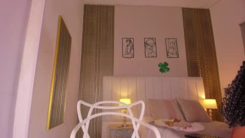 Hi guys i am Zoe  online show from March 2026 11:59:01 AM