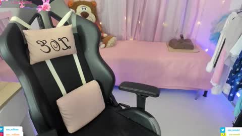 zoe_sullivan_ online show from March 2026 09:11:02 AM