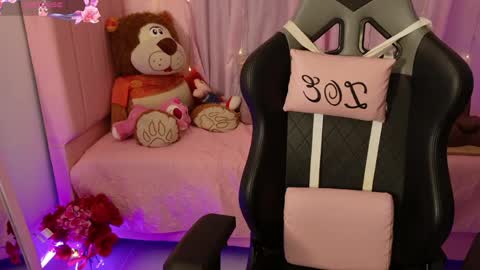 zoe_sullivan_ online show from April 2026 09:34:02 AM