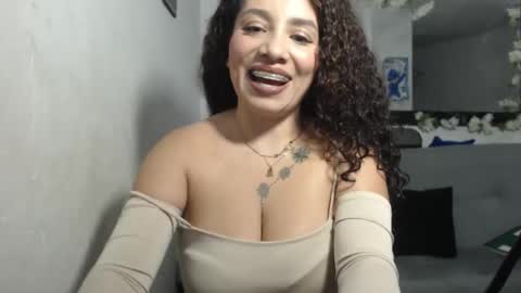 zoe tai online show from December 2025 01:14:02 AM