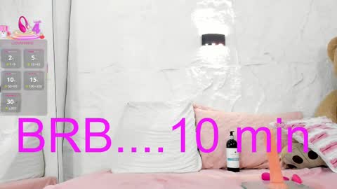 Snapshot of zoeameliie chatting on March 2025 08:31:02 PM zoeameliie online show from March 2025 08:31:02 PM