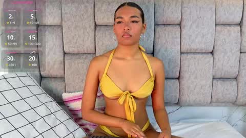 Snapshot of zoeameliie chatting on September 2025 08:20:02 PM zoeameliie online show from September 2025 08:20:02 PM