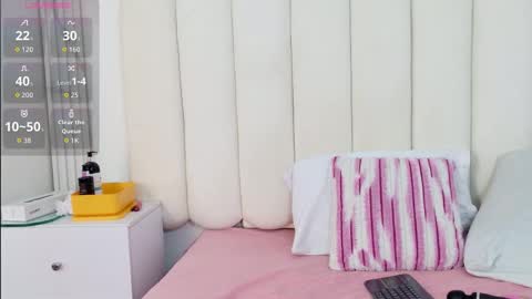 Snapshot of zoeameliie chatting on October 2025 12:41:02 AM zoeameliie online show from October 2025 12:41:02 AM