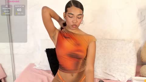 Snapshot of zoeameliie chatting on November 2025 12:33:01 AM zoeameliie online show from November 2025 12:33:01 AM