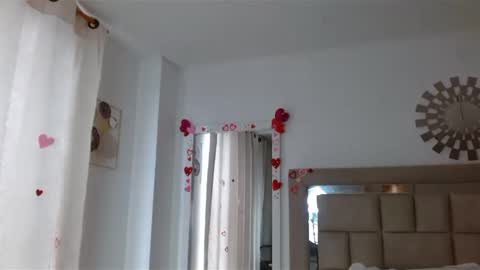 ZOE online show from February 2025 06:59:01 PM