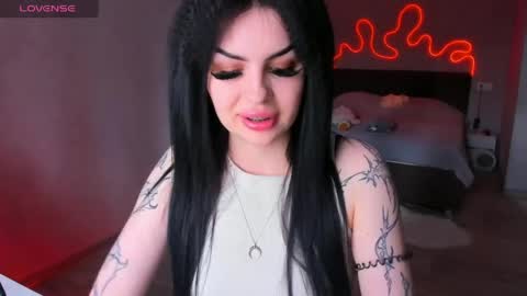 Snapshot of zoedrift chatting on May 2026 02:04:01 PM zoedrift online show from May 2026 02:04:01 PM