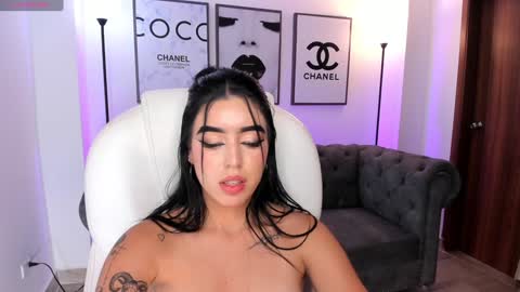 Snapshot of zoee_jackson chatting on January 2025 09:39:02 PM zoee jackson online show from January 2025 09:39:02 PM