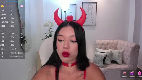 Snapshot of zoee_jackson chatting on January 2025 06:38:01 PM zoee jackson online show from January 2025 06:38:01 PM