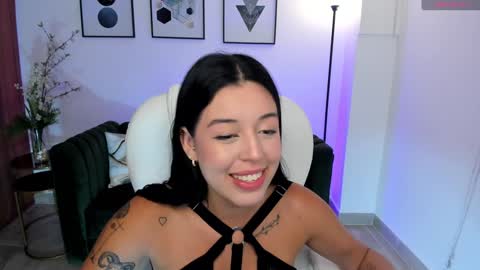 Snapshot of zoee_jackson chatting on January 2025 10:01:01 PM zoee jackson online show from January 2025 10:01:01 PM