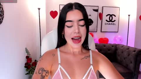 Snapshot of zoee_jackson chatting on February 2025 06:43:02 PM zoee jackson online show from February 2025 06:43:02 PM