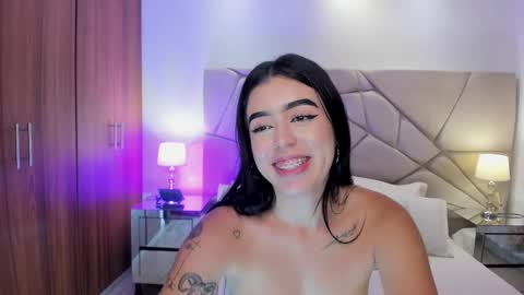 Snapshot of zoee_jackson chatting on March 2025 01:12:01 AM zoee jackson online show from March 2025 01:12:01 AM