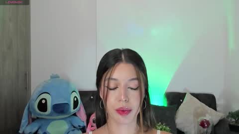 Snapshot of zoee_jackson chatting on September 2025 01:49:01 AM zoee jackson online show from September 2025 01:49:01 AM