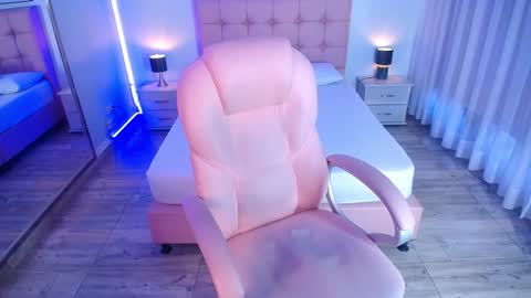 Snapshot of zoee_joness chatting on January 2025 03:05:02 PM zoe online show from January 2025 03:05:02 PM