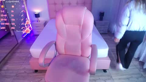 Snapshot of zoee_joness chatting on February 2025 11:49:02 AM zoe online show from February 2025 11:49:02 AM