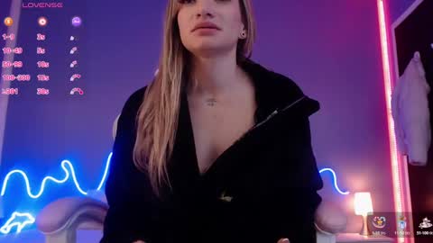 Snapshot of zoee_joness chatting on March 2025 06:43:01 AM zoe online show from March 2025 06:43:01 AM