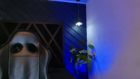 Zoe 3 online show from March 2026 05:18:02 PM