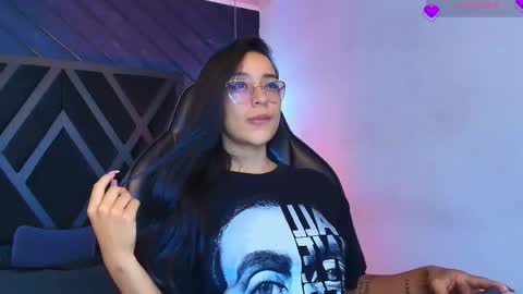 Zoe 3 online show from April 2026 05:31:02 PM