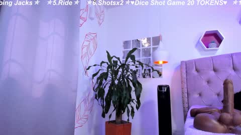 Snapshot of zoehilton chatting on January 2025 06:21:01 PM Zoe online show from January 2025 06:21:01 PM