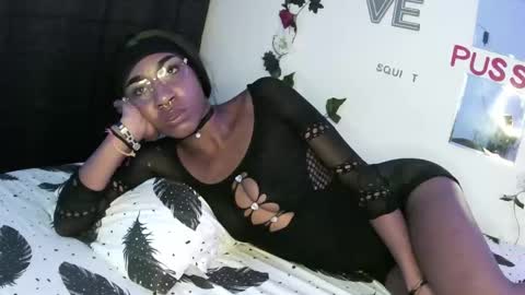 zoejackson723294 online show from November 2025 12:32:01 AM