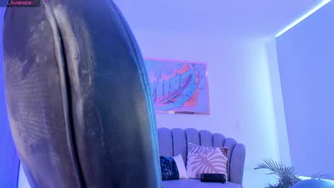 Zoe Presley  online show from June 2026 09:20:01 PM