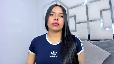 ZoeSwam online show from October 2025 12:17:02 PM