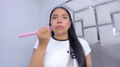 Snapshot of zoeswanx chatting on December 2025 12:56:01 PM ZoeSwam online show from December 2025 12:56:01 PM