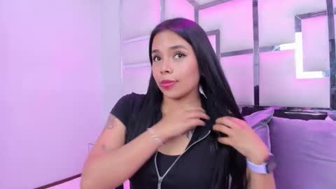 Snapshot of zoeswanx chatting on February 2026 02:54:01 PM ZoeSwam online show from February 2026 02:54:01 PM