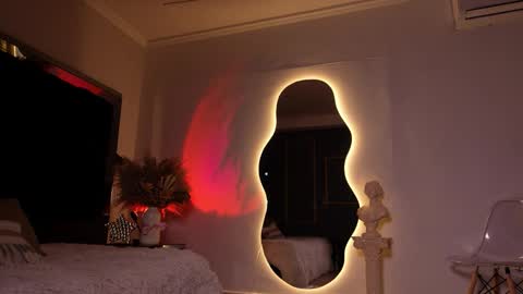 zoevidal_ online show from January 2026 11:59:02 AM