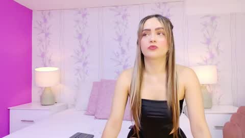 ZoeWilliis online show from September 2025 12:43:02 PM
