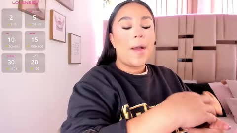 Snapshot of zoey_thommpson chatting on November 2025 07:48:02 PM zoey thommpson online show from November 2025 07:48:02 PM