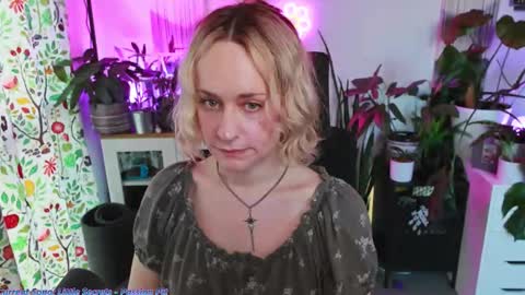 Snapshot of zoeyryan chatting on January 2026 07:19:01 PM Zoey Ryan online show from January 2026 07:19:01 PM