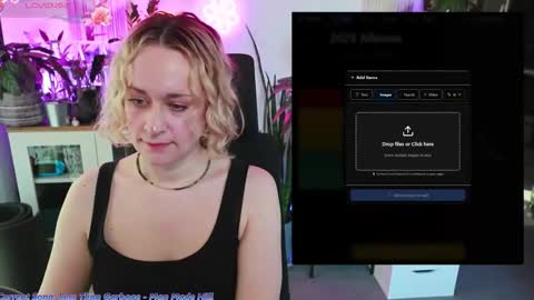 Snapshot of zoeyryan chatting on January 2026 06:44:02 PM Zoey Ryan online show from January 2026 06:44:02 PM