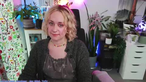 Snapshot of zoeyryan chatting on February 2026 07:22:01 PM Zoey Ryan online show from February 2026 07:22:01 PM